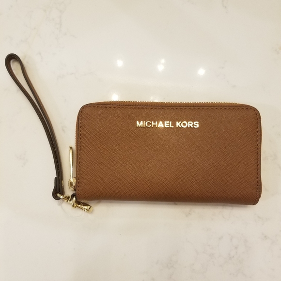 Michael Kors Wallet Wristlet Phone Case NWT - Picture 3 of 3